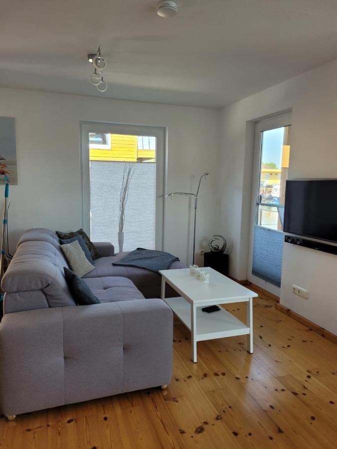 ホテル 4 Sterne Dtv Floating House Kröslin エクステリア 写真